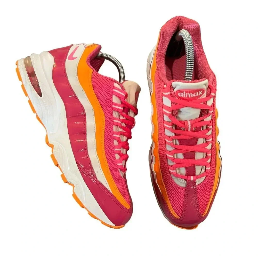 Nike Air Max 95 LE GS Pink Citrus Trainers‎ Youth Size 7 / Women's Size 8.5